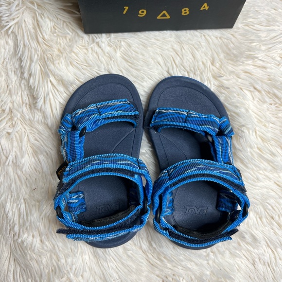 Teva size 5 toddler sandals - Picture 10 of 11